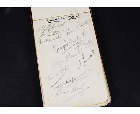 Football autograph, a huge number of autographs from the 1944-1945 era obtained by Bert Brown who played, most teams from Div