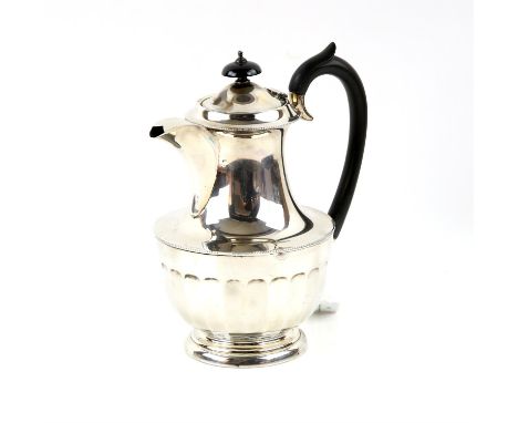 Silver teapot, with beaded edges and faceted sides, Sheffield 1956, 16 oz all in, 22cm high