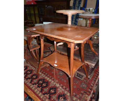 A circa 1910/1920 Mahogany/Satinwood occasional Table having swept moulded detail legs united by a lower shelf, 25'' x 17 7/8