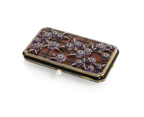 Extravagantes Art Déco Vanity Case mit Poiret-Rosen-DekorParis Lacloche Freres um 19251,5x 8.5x5 cm18kt Gelbgold (Punzen) Rec