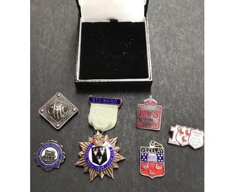 A Masonic Institute for boys 1926 silver jewel, silver pin badges 'Through Science To Art' and a steam engine makers society 