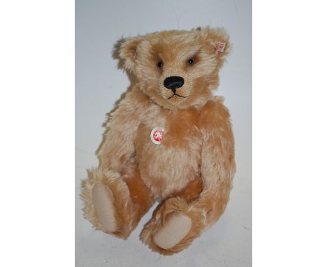 Steiff New Mr Ciddamon Teddybear, white tag No.038846, limited edition of 3000 pieces, dated 2005, with certificate and assoc