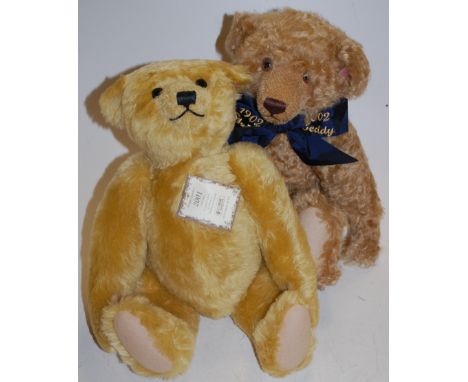 Steiff collectors bear group to include; No.670985, Centenary Teddybear, blond mohair example, approx 44cm, dated 2002, limit