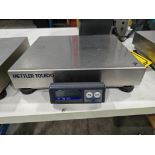 Metler-Toledo Digital Platform Scale, S/S, 13-3/4" X 11-1/2" Platform