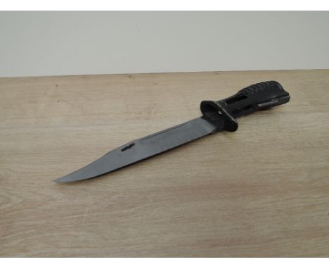 A British Knife Bayonet for the SA80 (L85A1) Rifle 1985, no scabbard, blade length 18cm, overall length 28cm