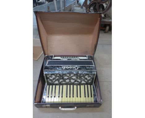 A Casali Verona Italia piano accordion 