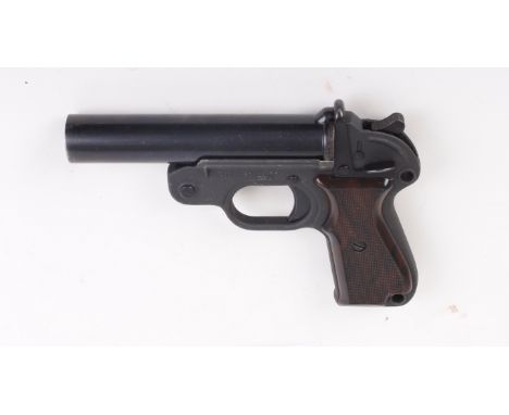 26.5mm Geco German Army signal pistol, no.15859 The Purchaser of this Lot requires a Section 1 Certificate 