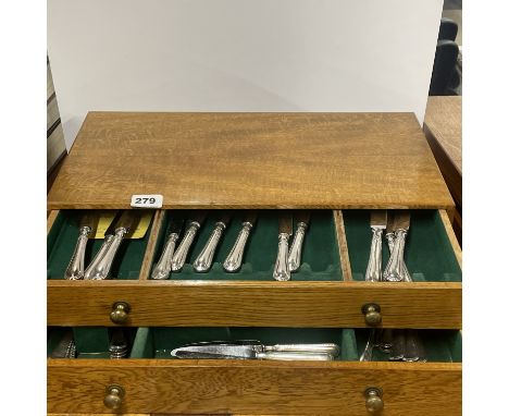 A cased Cooper Brothers silver plated cutlery set, case size 50 x 28cm.