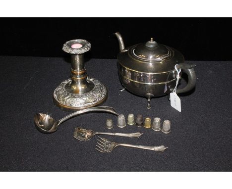 Collection of silver plated wares, to include a teapot, candlestick, flatware and a thimble collection, (qty)