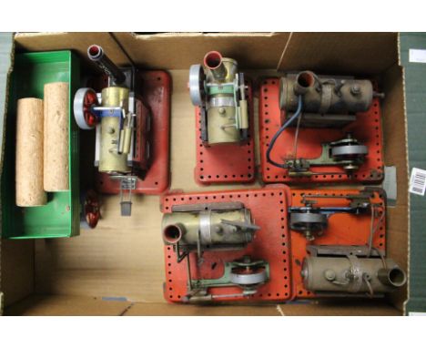 Mamod: A collection of five various unboxed, Mamod Steam Engines, as found, together with a Mamod, green livery Steam Roller 