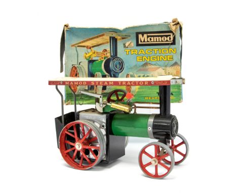 Mamod: An boxed Mamod Traction Engine, TE1a, complete with steering rod, burner and canopy, box as found.