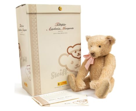 Steiff: A boxed Steiff 'Appolonia Margarete' teddy bear, blond, 45cm height, limited edition, no. 3195/5000, 038112, working 