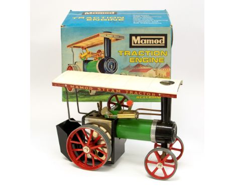Mamod: A boxed Traction Engine, T.E.1A Reversing, with detachable steering extension, box appears good, untested.