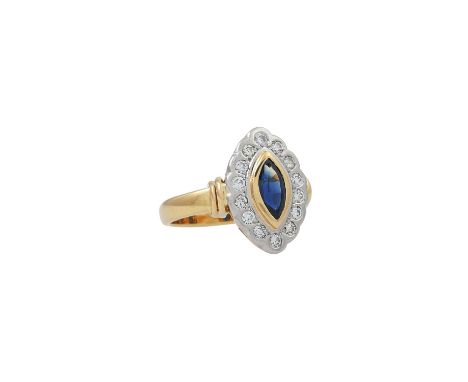 Ring mit Saphir und Diamanten im Sechzehnkantschliff von zus. ca. 0,20 ct, gute Farbe u. Reinheit, GG/WG 18K, 5,6 gr, RW: 53/