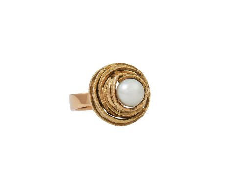 GÜNTER KRAUSS Ring mit Zuchtperle von ca. 7,8 mm, GG/RSG 18K, 12,7 gr, RW: 52/12, 1970er Jahre, leichte Tragespuren, mit Hers
