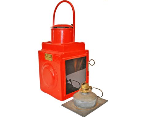 SE&CR splitter lamp. Based on the tail lamp design this lamp has one red glass in place of the bulls eye glass on the tail la