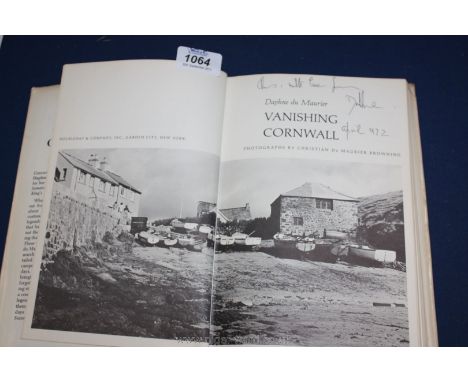  Daphne du Maurier, ''Vanishing Cornwall'', first edition, with personal dedication / signed by the author, good condition, e