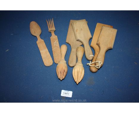 A quantity of miscellanea including butter pats, lemon squeezer, etc