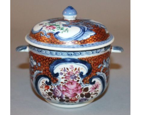 AN 18TH CENTURY CHINESE QIANLONG PERIOD FAMILLE ROSE PORCELAIN SUGAR BASIN & COVER, painted with scroll-bordered foliate pane