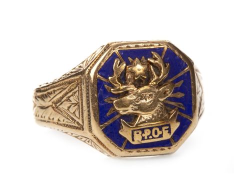 GENTLEMAN'S EARLY TWENTIETH CENTURY COLLEGE STYLE RING, the octagonal bezel enamelled in blue and with a stag motif 13.5mm wi