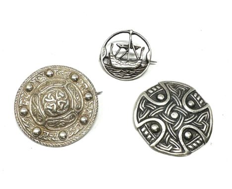 3 vintage scottish  silver celtic jewellery brooches  2 by robert alexander