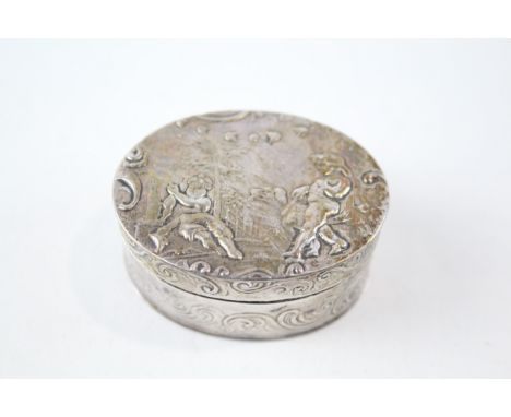 .900 silver snuff box w/ cherub detail