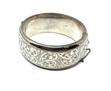 Vintage silver cuff bangle measures approx 2.6cm wide weight 43g