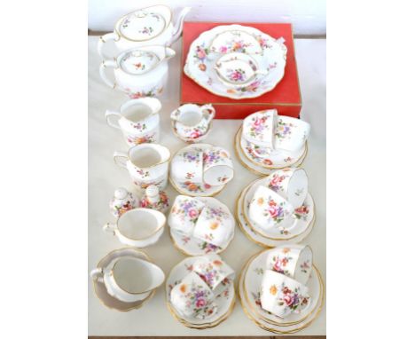 AN EXTENSIVE ROYAL CROWN DERBY POSIES PATTERN TEA SERVICE, PRINTED MARK