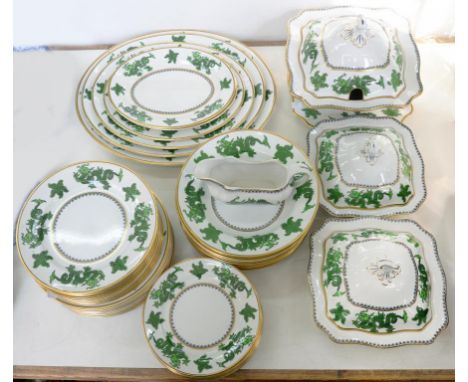 A SOHO POTTERY SOLIAN WARE DRAGON PATTERN DINNER SERVICE, THE SERVICE INCLUDING A SOUP TUREEN, COVER AND STAND, 21CM H, PRINT