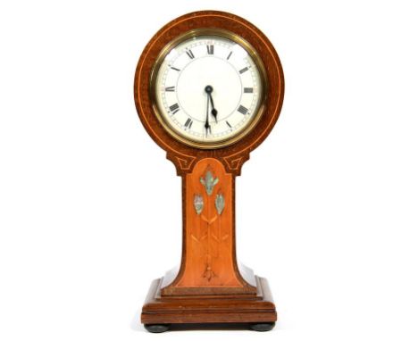 AN EDWARDIAN INLAID MAHOGANY MANTEL TIMEPIECE, 26CM H