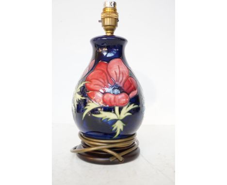Moorcroft Anemone table lamp 