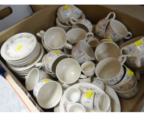 SUITE OF POOLE 'SPRINGTIME' TABLEWARE