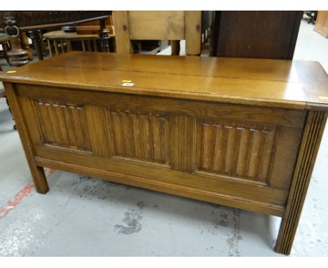 GOOD LINEN FOLD LIGHT OAK BLANKET CHEST, 106cms wide