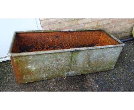GALVANISED METAL AGRICULTURAL WATER TROUGH / GARDEN PLANTER, 120 x 50 x 40cms