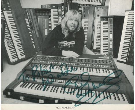 Rick Wakeman signed 10x8 inch vintage black and white promo photo. Music Autograph. Good condition. All autographs are genuin
