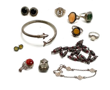 Silver jewellery - 5 x rings (3 stone set + mother of pearl by Kit Heath), swivel fob pendant, unmarked dolphin bangle (sligh