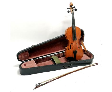 Antique violin in original wooden carry case with bow (with mother of pearl inlay to ebony handle) - length of case 79cm (vio