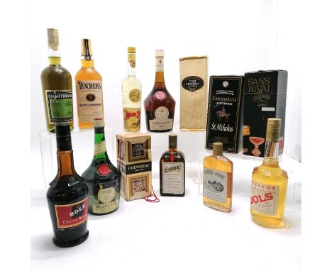Qty of unopened bottles inc 2 x 1l Benedictine, 37.5cm Southern Comfort, Teacher's scotch whisky, 2 x bols, chartreuse, St Ni