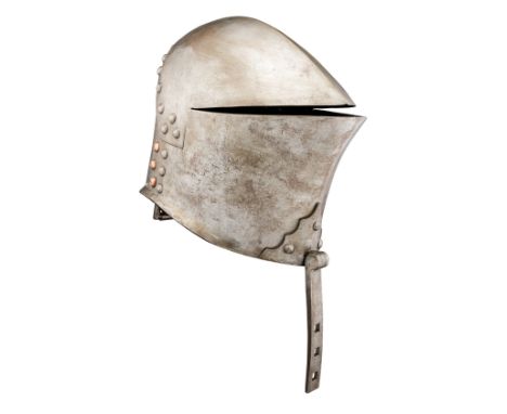 A JOUSTING HELM IN THE ITALIAN LATE 15TH CENTURY FASHION, LATE 19TH/20TH CENTURY of heavy "frog-mouthed" form, comprising cro