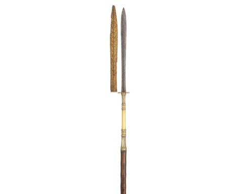 A RARE SIAMESE (THAI) NIELLO AND SILVER-GILT MOUNTED CEREMONIAL SPEAR, AYUTTHAYA, 18TH CENTURY with long tapering leaf-shaped