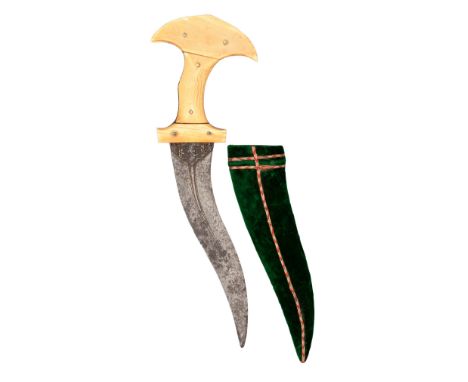 AN INDIAN DAGGER (KHANJARLI), LATE 17TH/18TH CENTURY with recurved double-edged blade formed with a pair of slender convergin