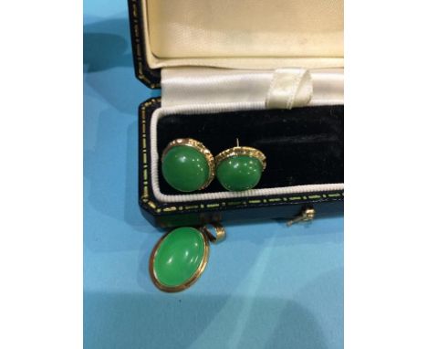 A pair of 9kt gold mounted jade earrings and pendant, 4.3g in total