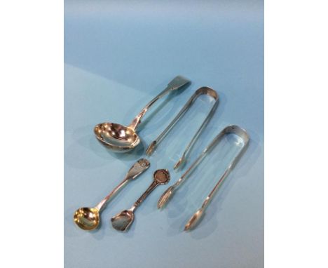 Assorted silver, to include a ladle etc.