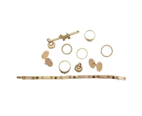 A collection of jewellery to include a pair of gentleman's 9ct gold cufflinks, a gentleman's 9ct gold swivel signet ring; an 