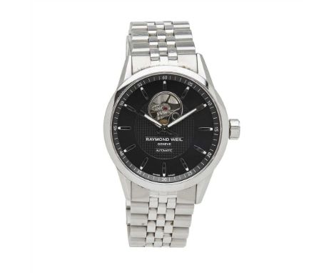 A gentleman's stainless steel wrist watch, Raymond Weil Ref 2710, grey dial, baton indicators, sweep second hand, luminous ha