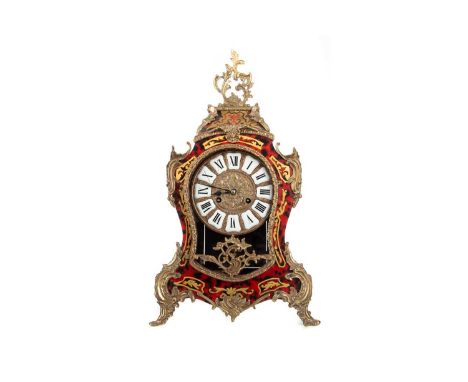 ATTRACTIVE BOULLE WORK MANTEL CLOCK,with gilt brass inlay and mounts, the enamelled chapter ring set with Roman numerals, str