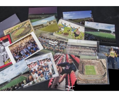 Postcards, Football, a collection of approx 450 cards mostly modern of players, teams and stadiums/grounds, together with  a 