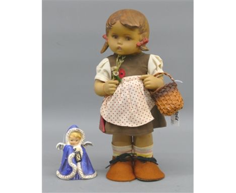 KonvolutGoebelfigur, Engel mit Laterne, Hummel-Puppe, "Gretl", Originalgewand, Risse in den Beinen, h 26 cm, 