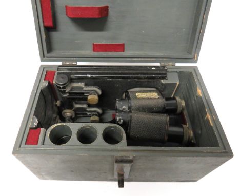 WW1 German Stero Viewing Scope pair of binocular viewing lenses by ""E. Leitz Wetzlar"" mounted on a blackened steel mount an