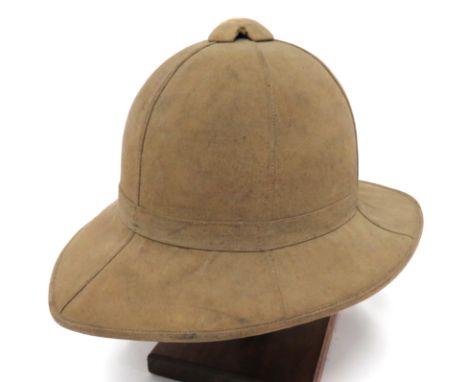 WW1 Pattern British OR's Pith Helmet light khaki, six panel crown. &nbsp;Pointed peak and square rear brim. &nbsp;Single pagr